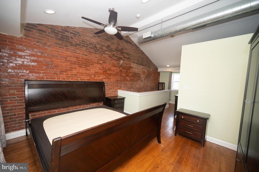 703 ANNIN ST