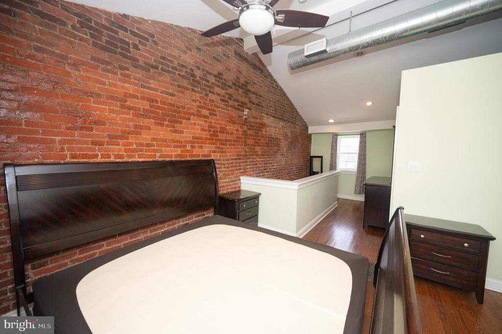 703 ANNIN ST