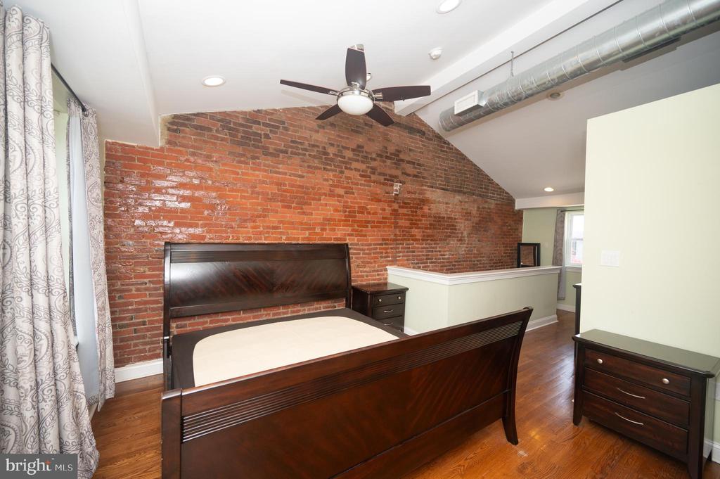 703 ANNIN ST