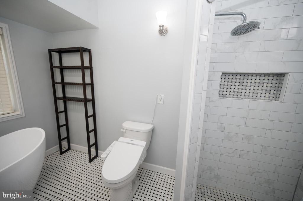 703 ANNIN ST
