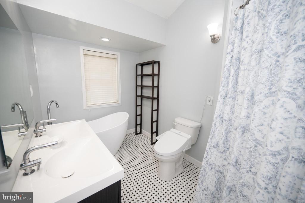 703 ANNIN ST