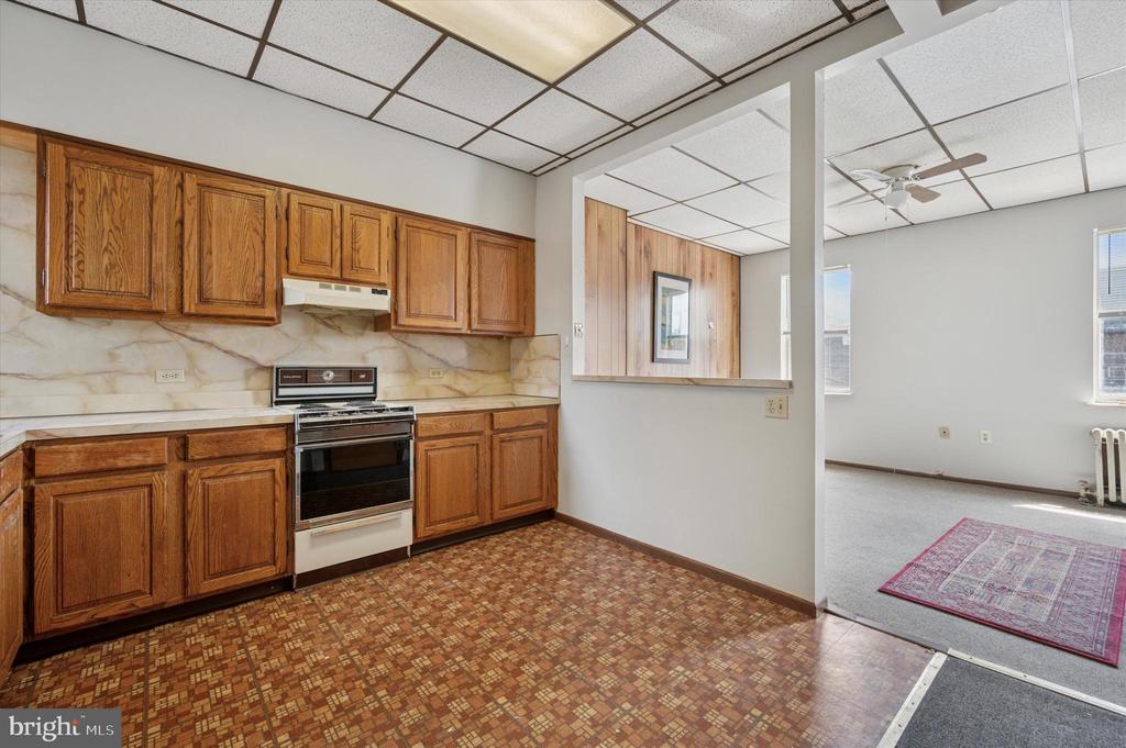 1639 WOLF ST ##2