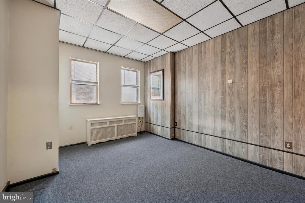 1639 WOLF ST ##2