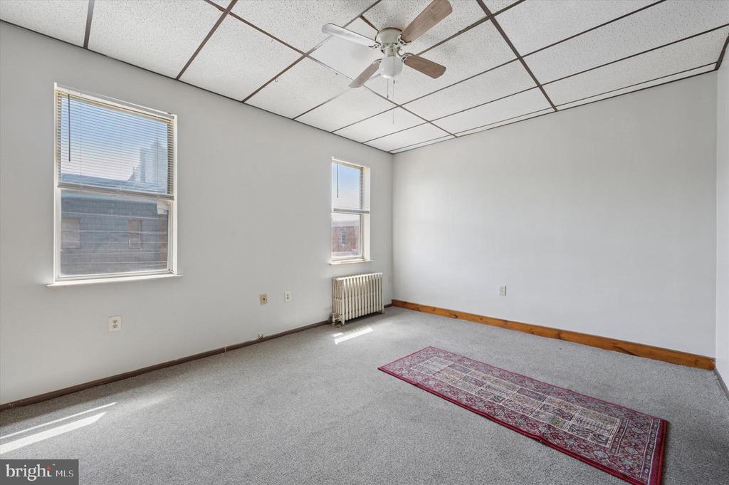 1639 WOLF ST ##2