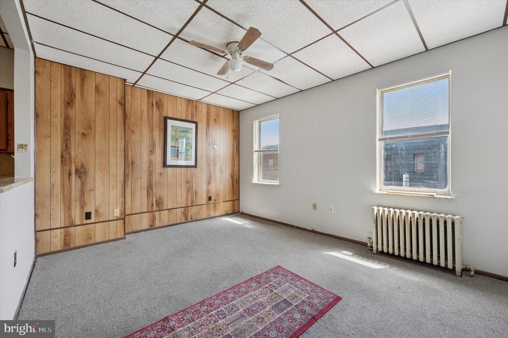 1639 WOLF ST ##2