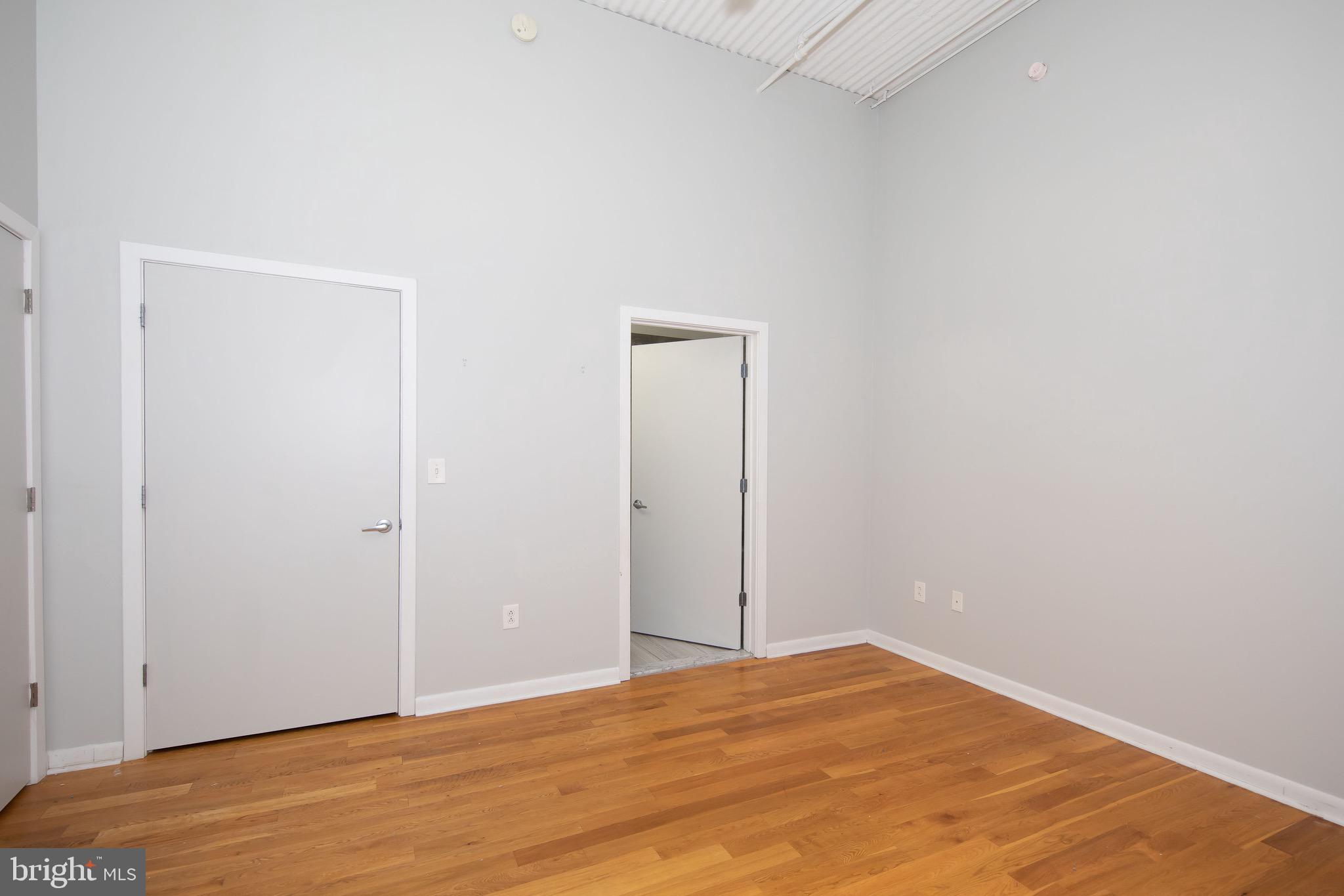 2200-28 ARCH ST #506+507