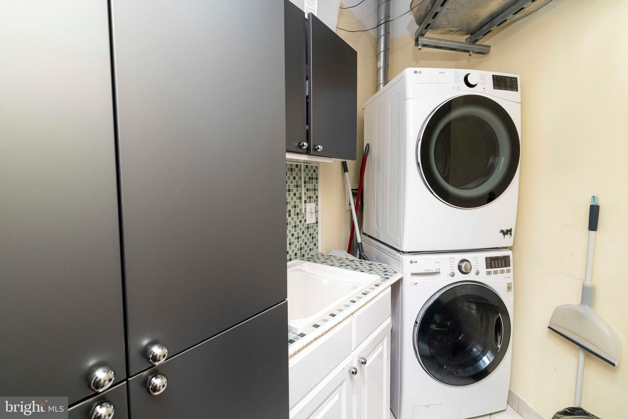 2200-28 ARCH ST #506+507