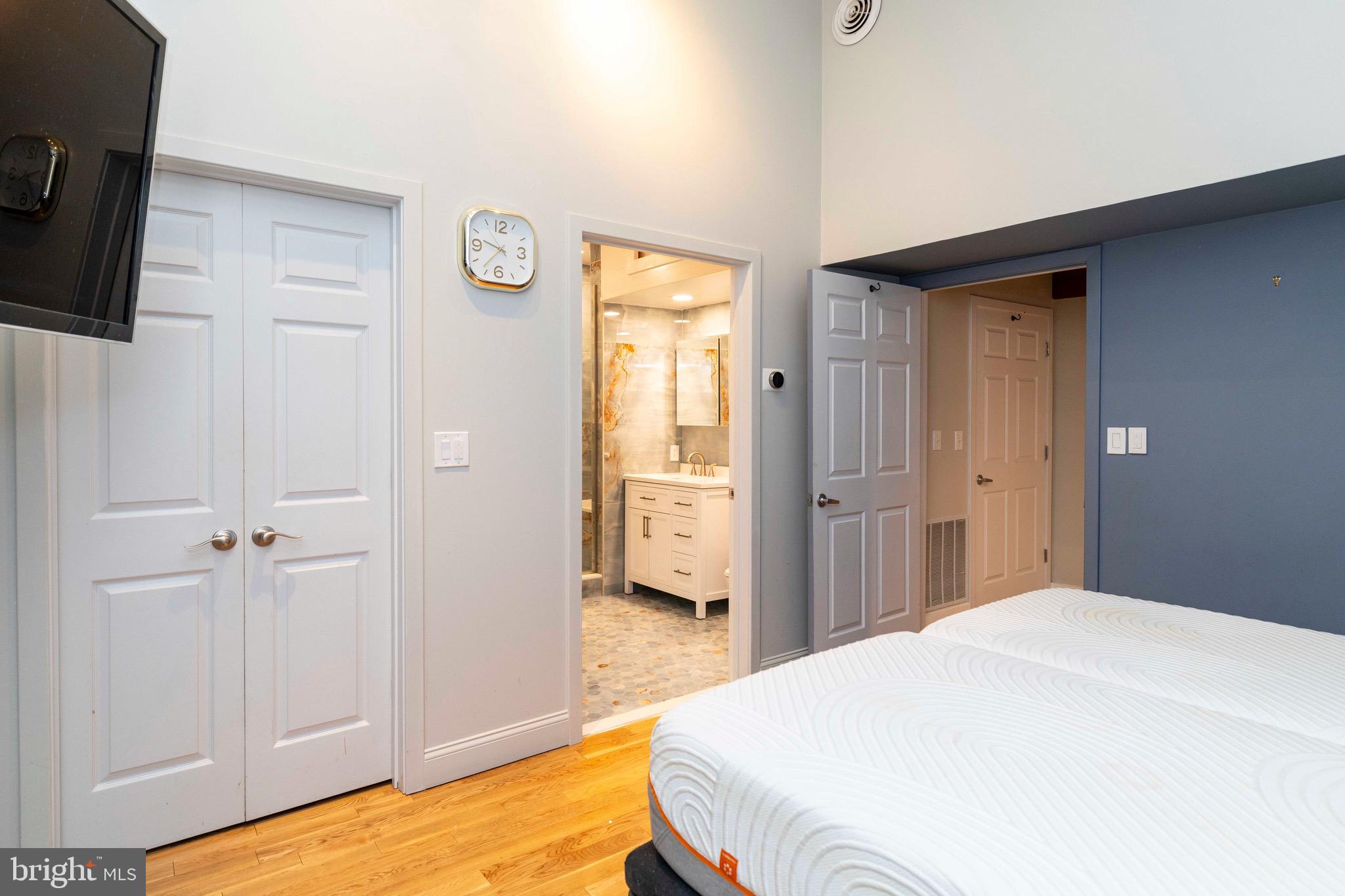 2200-28 ARCH ST #506+507