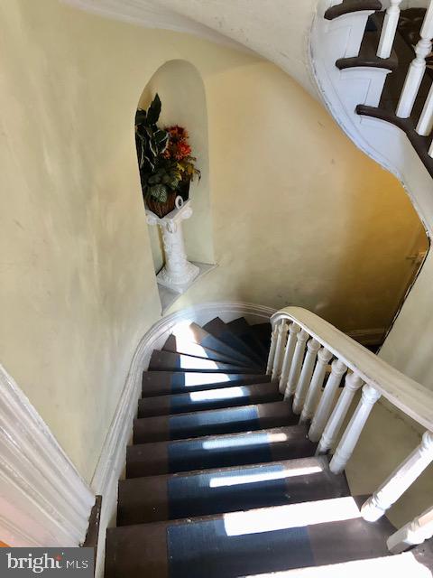 2314 E CUMBERLAND ST #2R