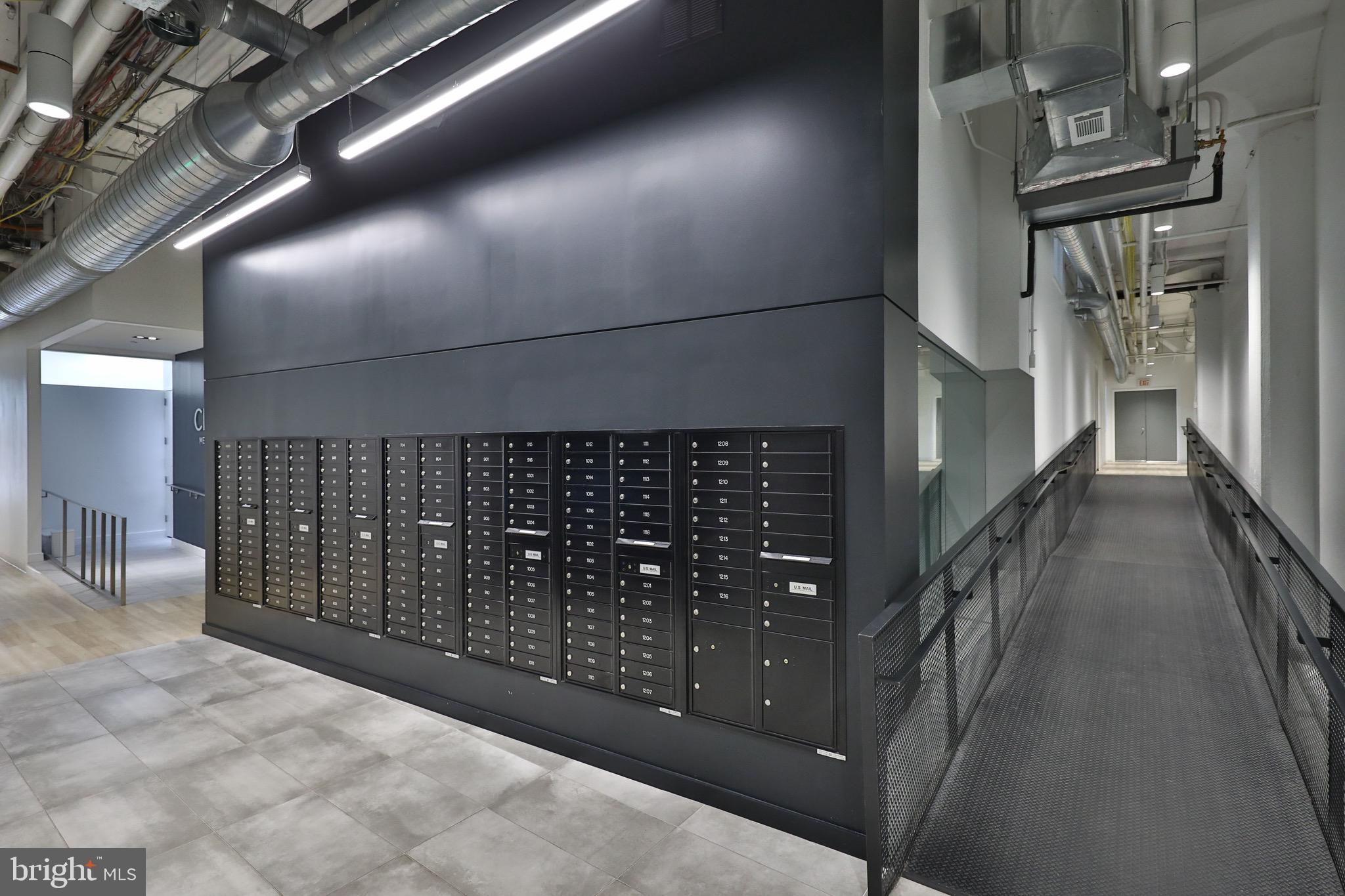 2200-28 ARCH ST #702