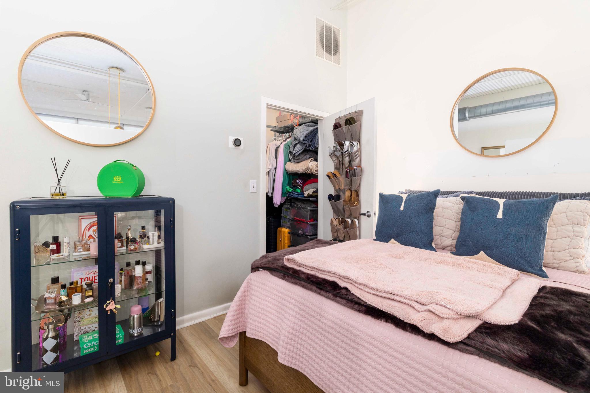 2200-28 ARCH ST #702