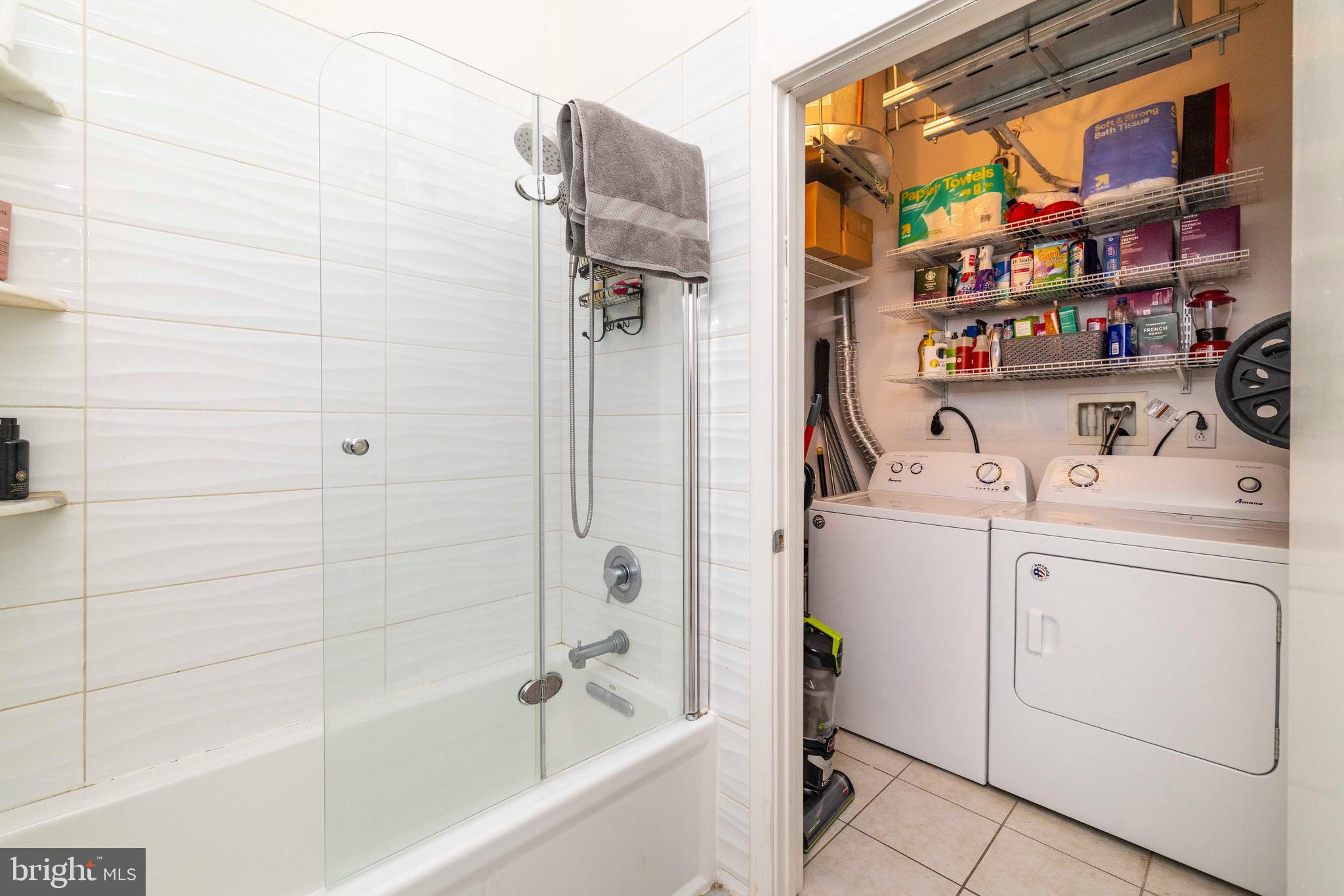 2200-28 ARCH ST #702