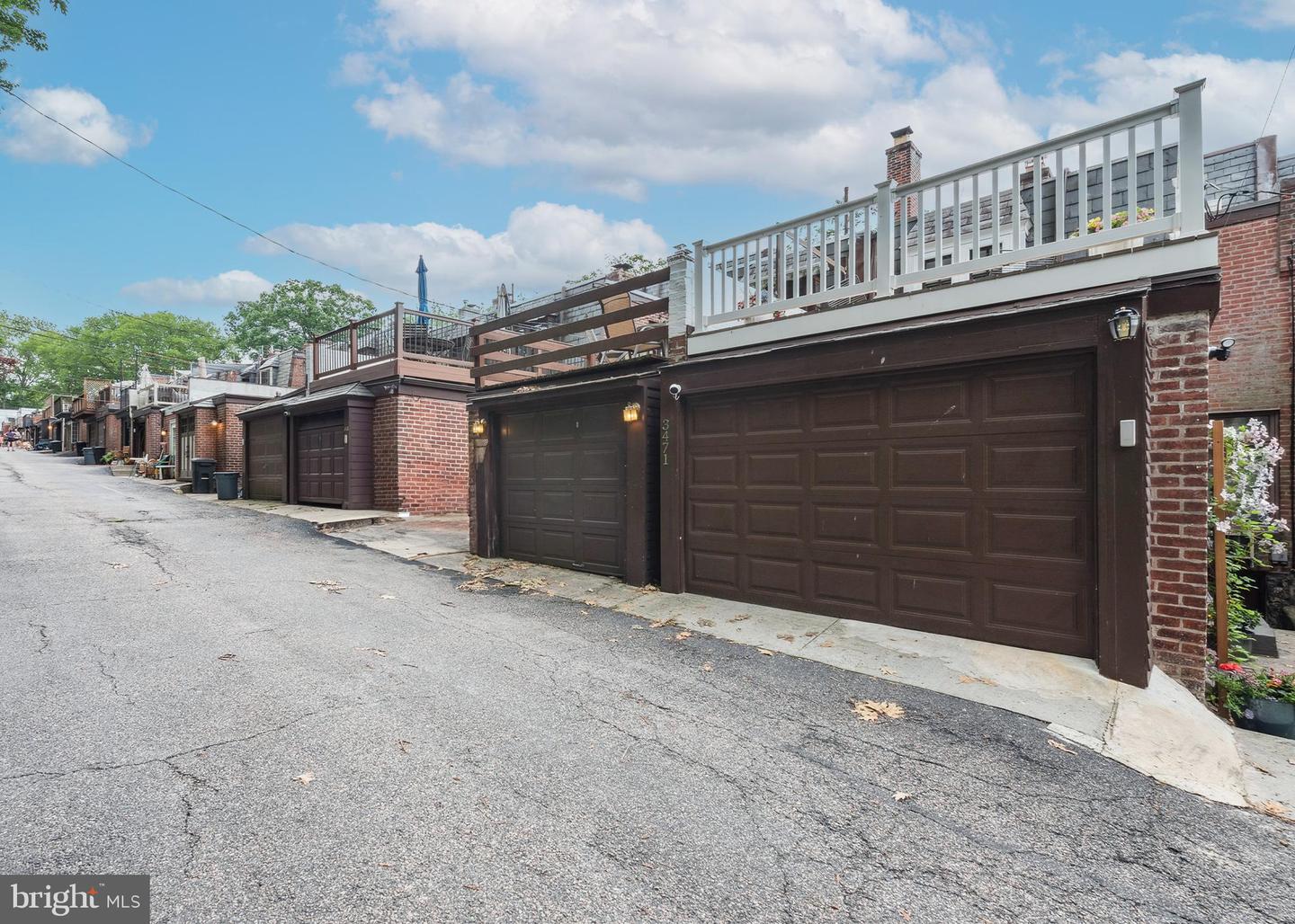 3469 Midvale Ave