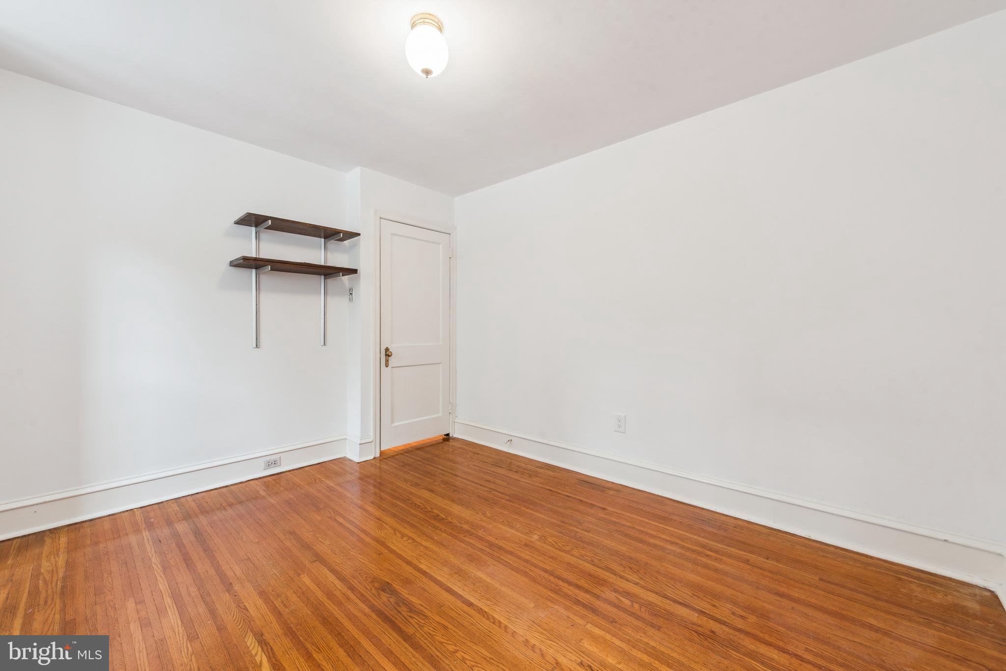 3469 Midvale Ave