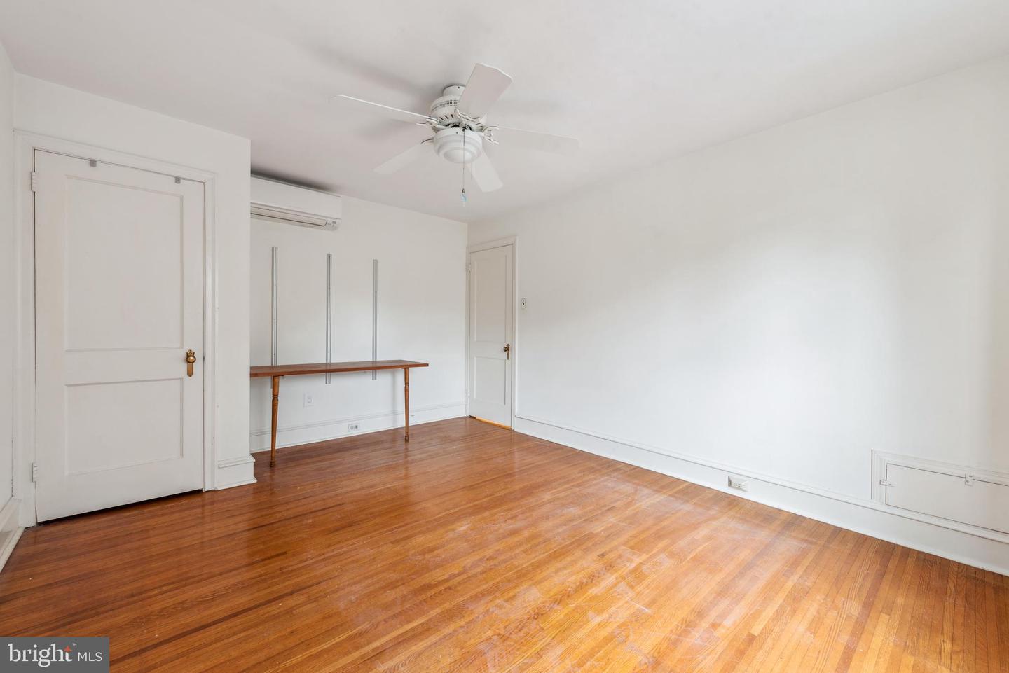 3469 Midvale Ave