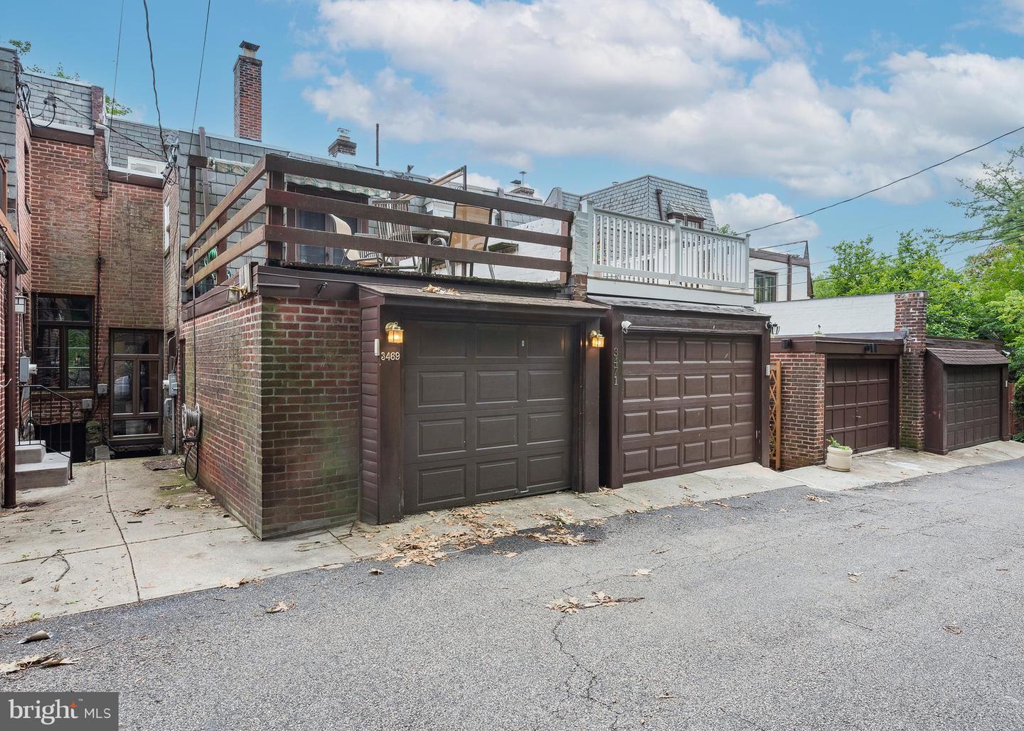 3469 Midvale Ave