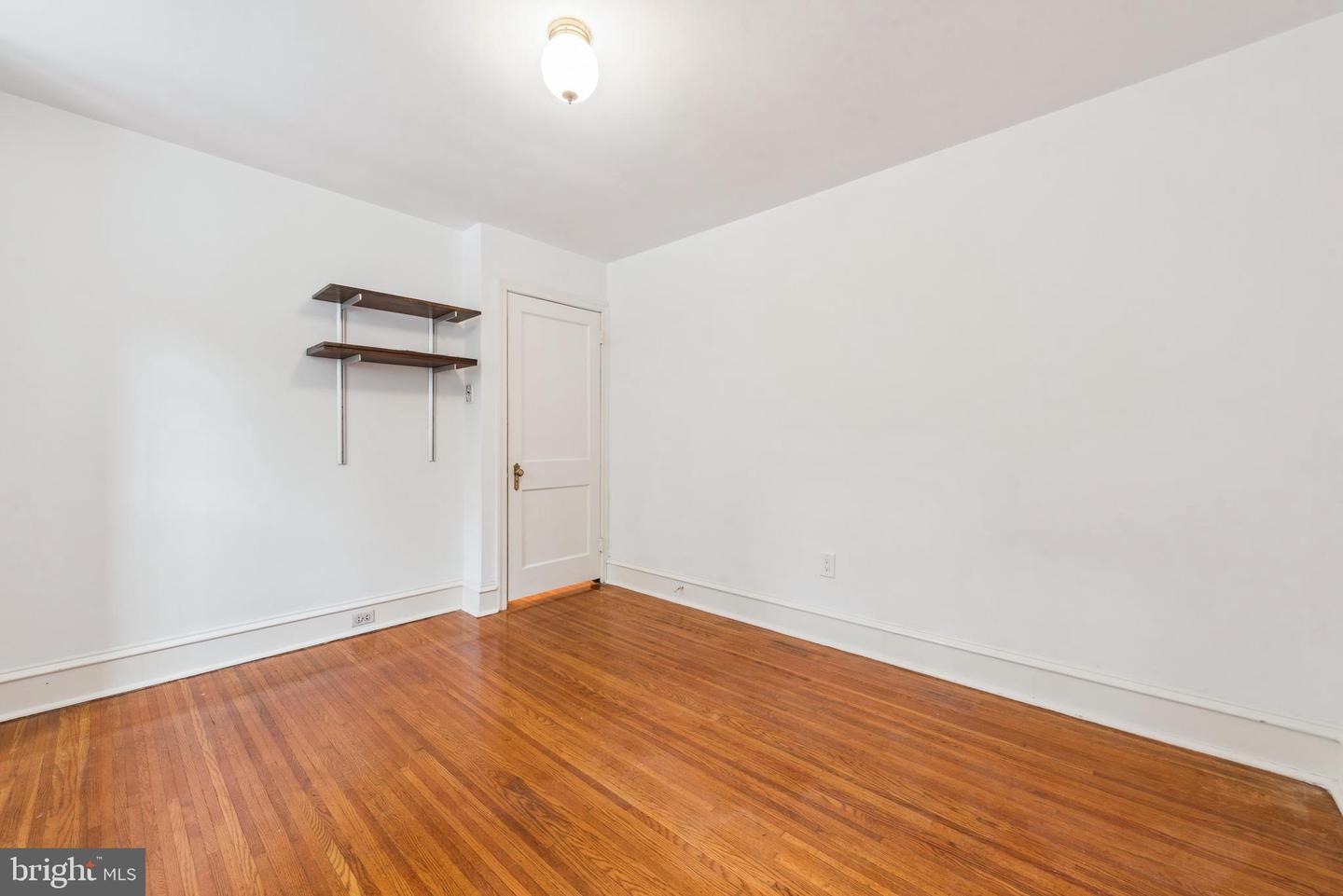 3469 Midvale Ave
