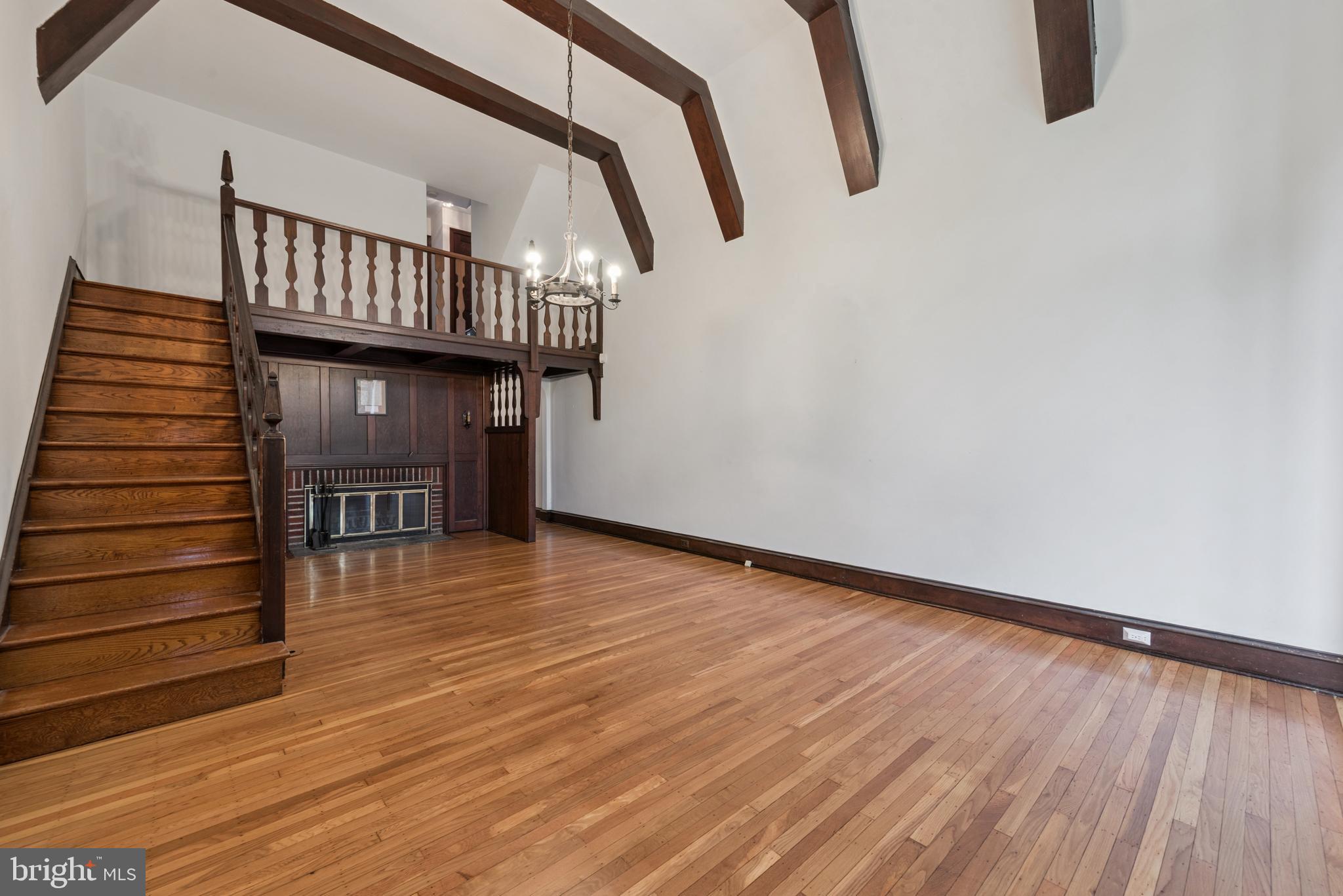 3469 Midvale Ave