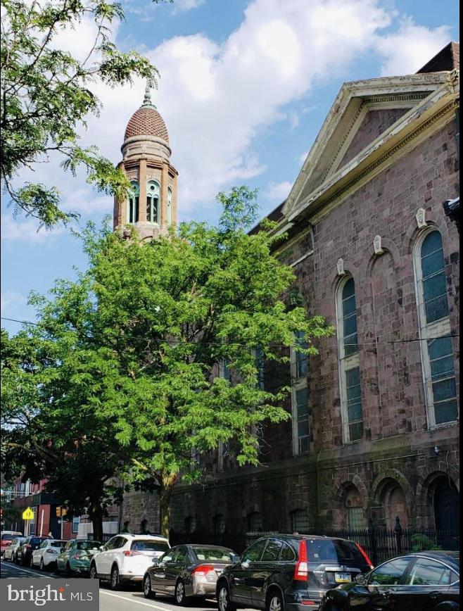 2018 CHRISTIAN ST #A