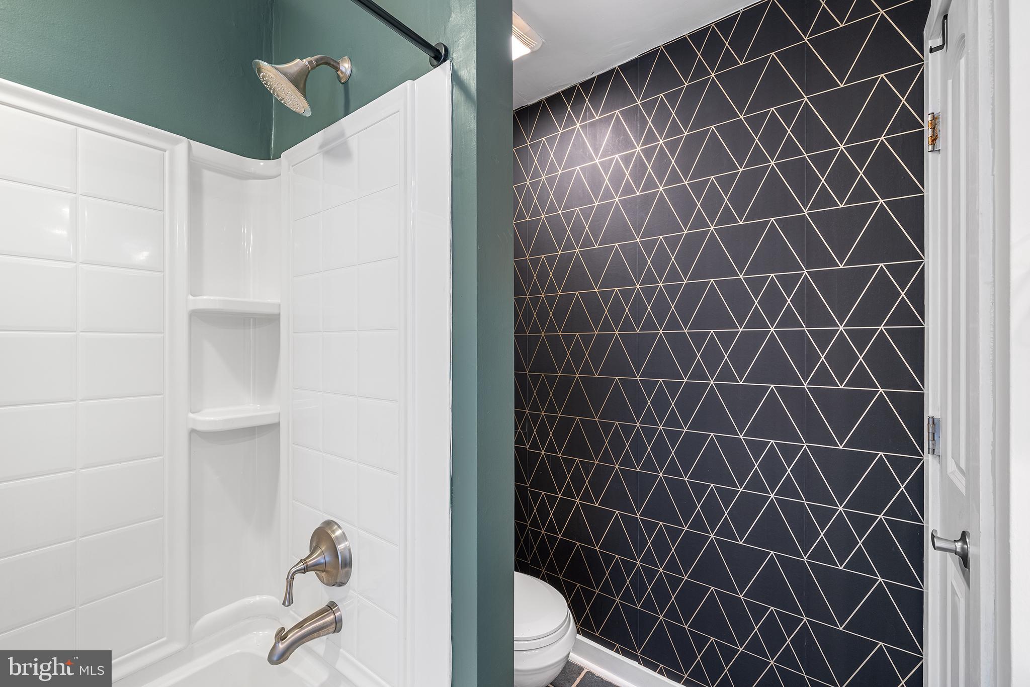 1019-25 N 4TH ST #1019C