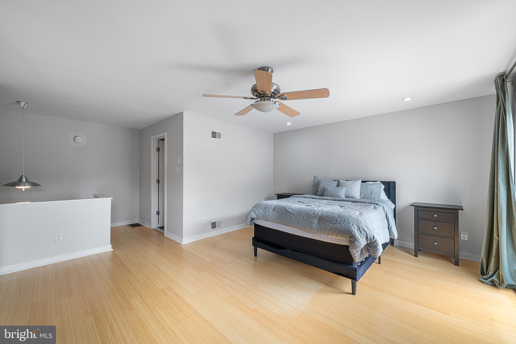 1019-25 N 4TH ST #1019C