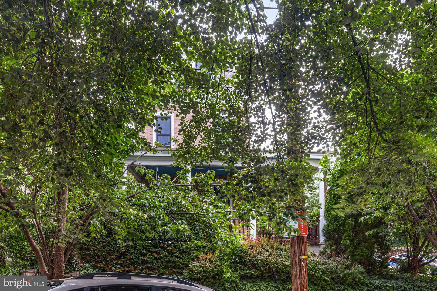 4403 Dexter St