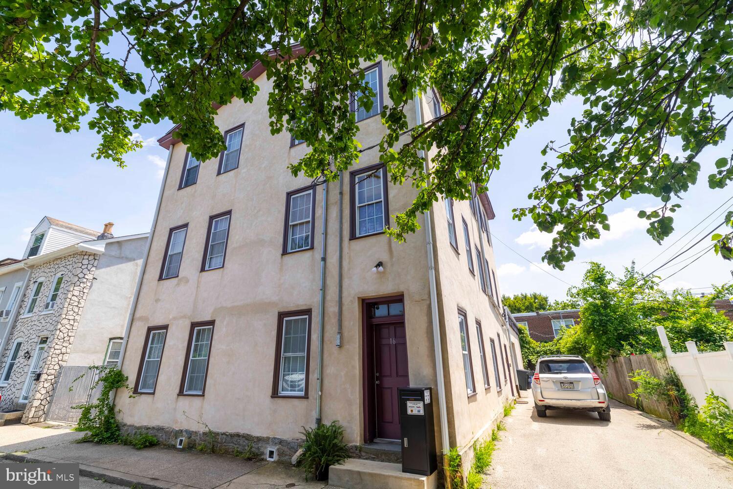 16 E Springer St