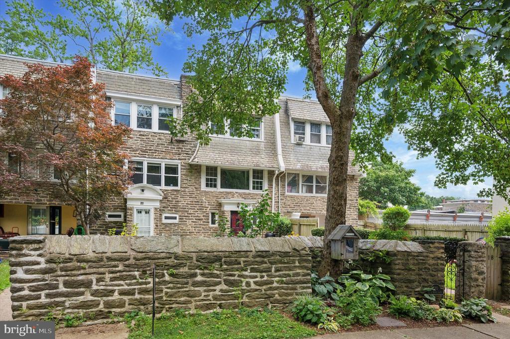 20 E Gorgas Ln