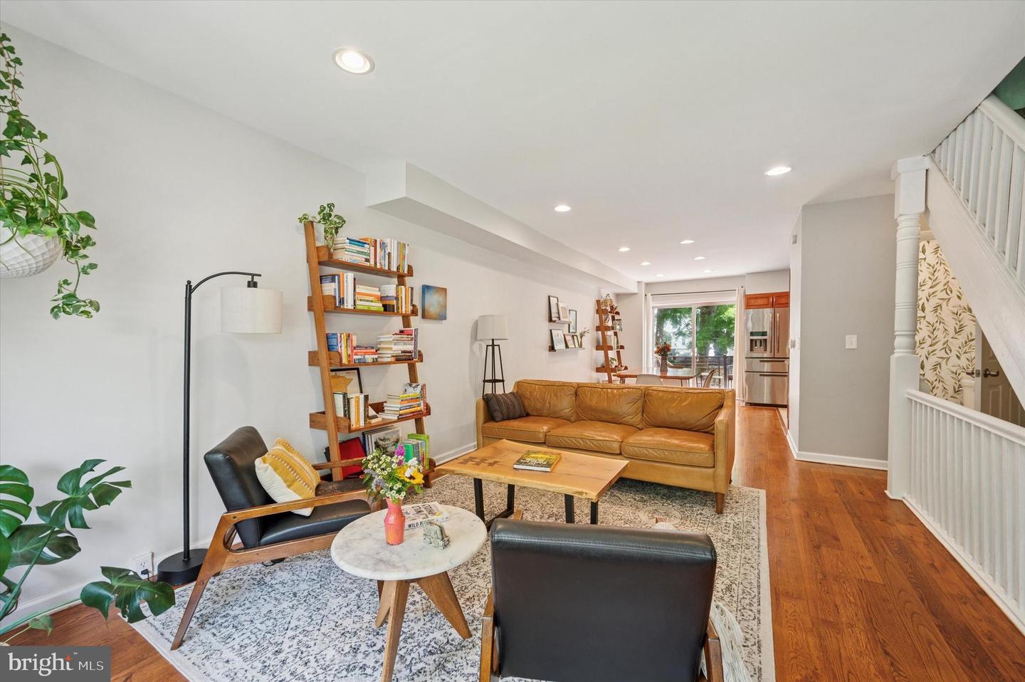 20 E Gorgas Ln