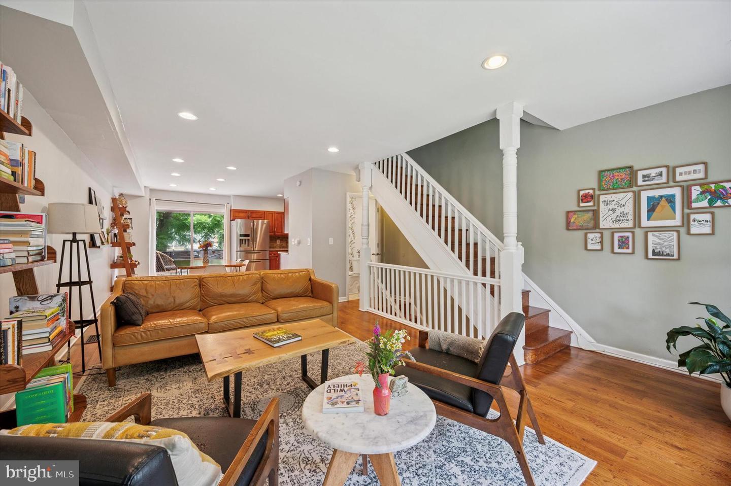 20 E Gorgas Ln