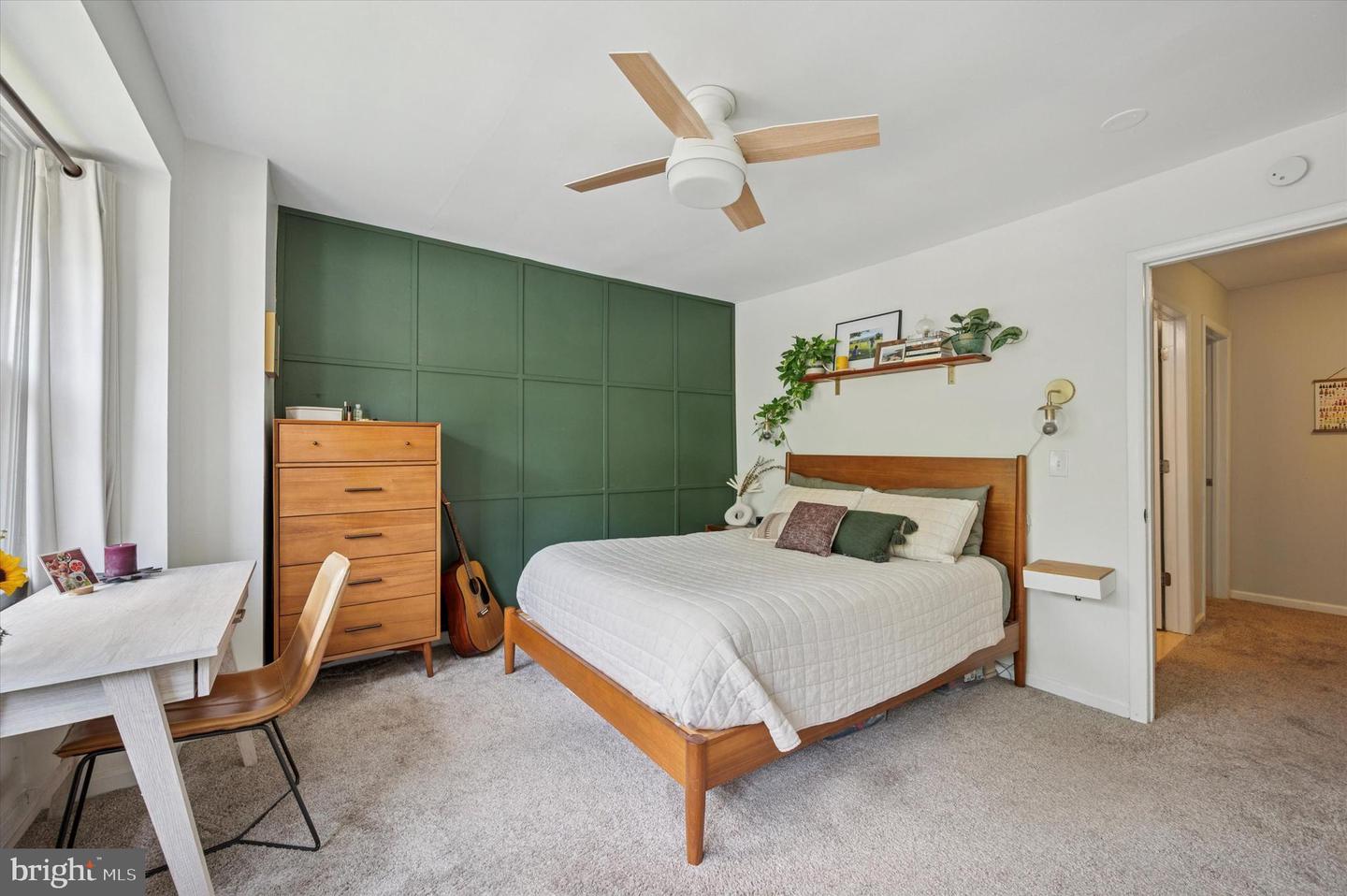20 E Gorgas Ln