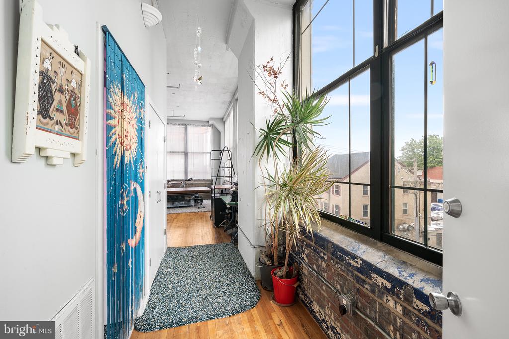 314-22 N 12TH ST #301