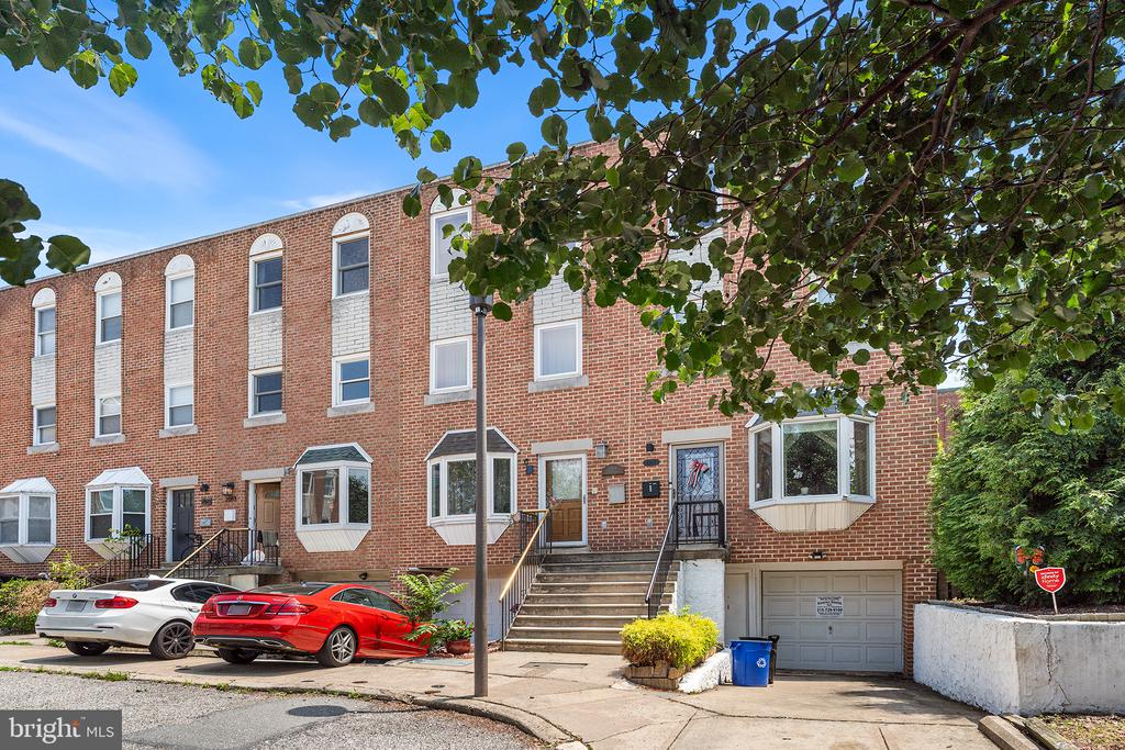 2809 OGDEN ST