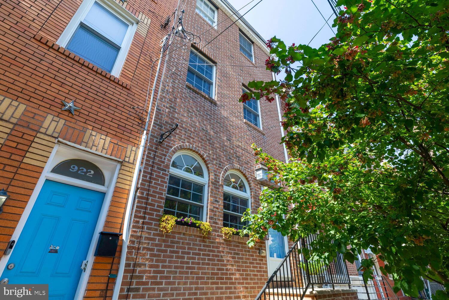 924 Ellsworth St