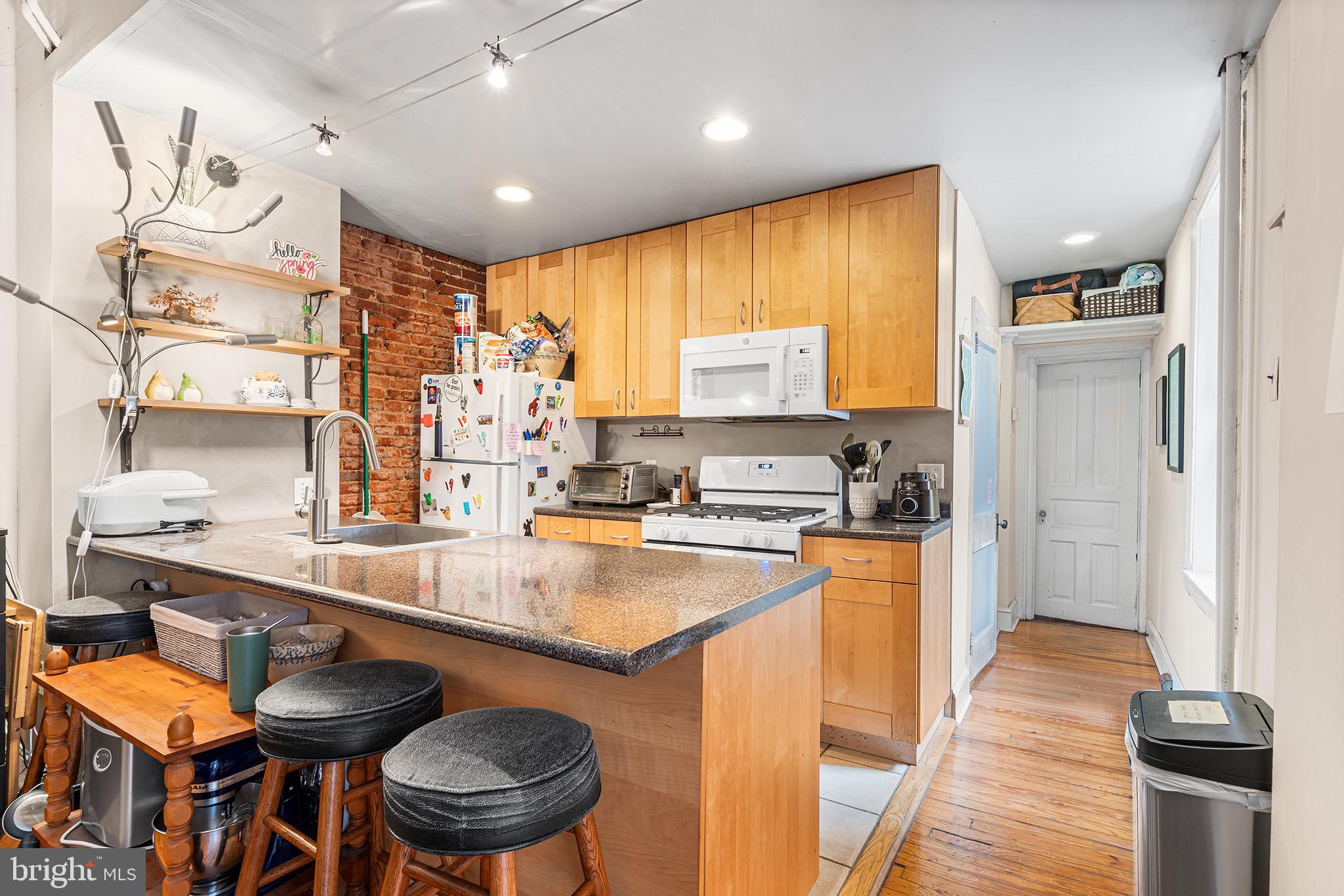 3617 POWELTON AVE #1