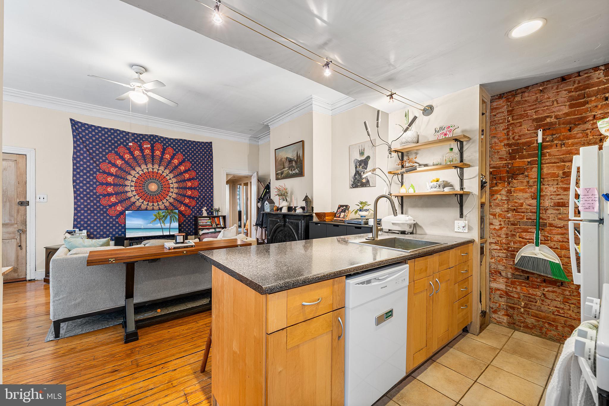 3617 POWELTON AVE #1