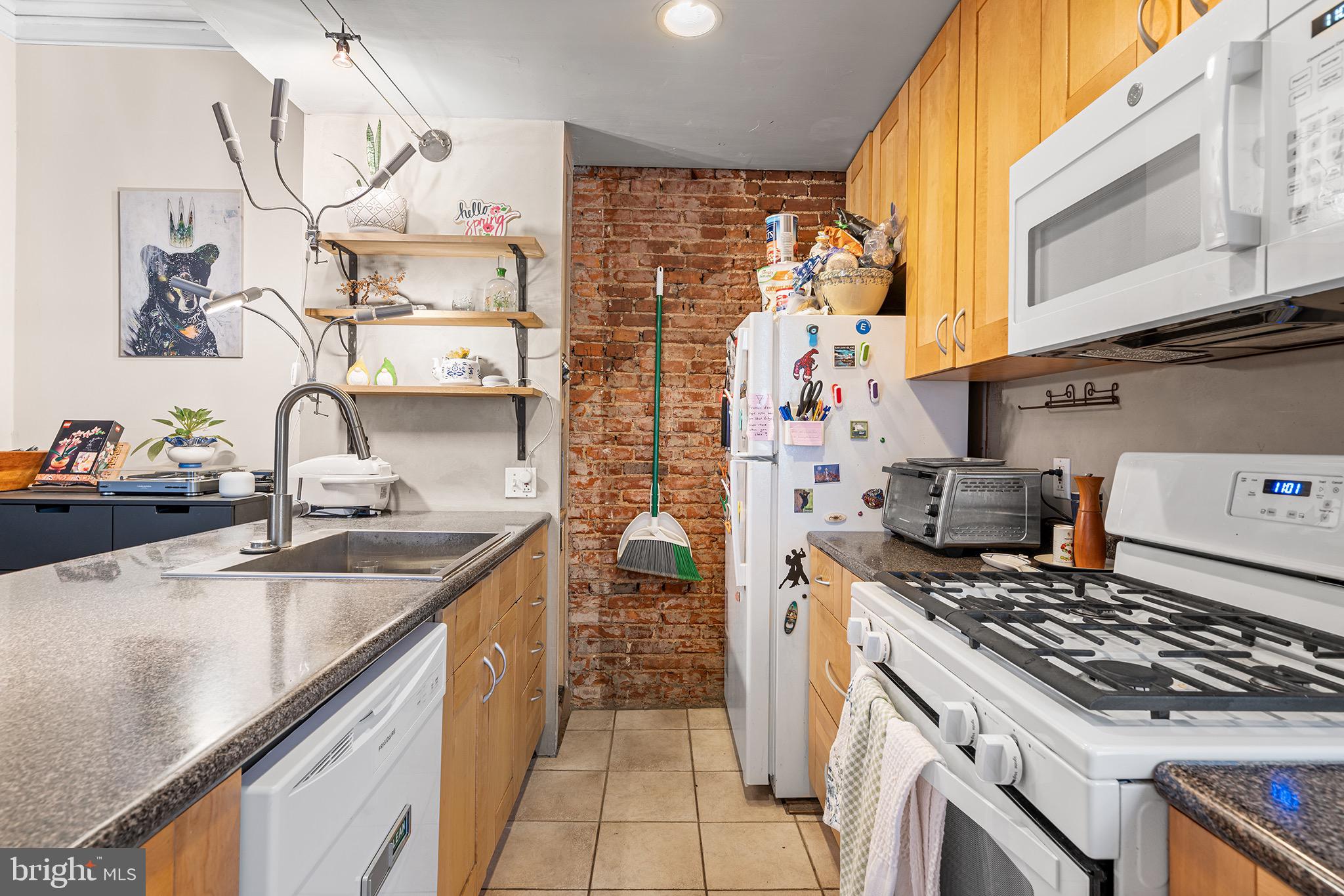 3617 POWELTON AVE #1