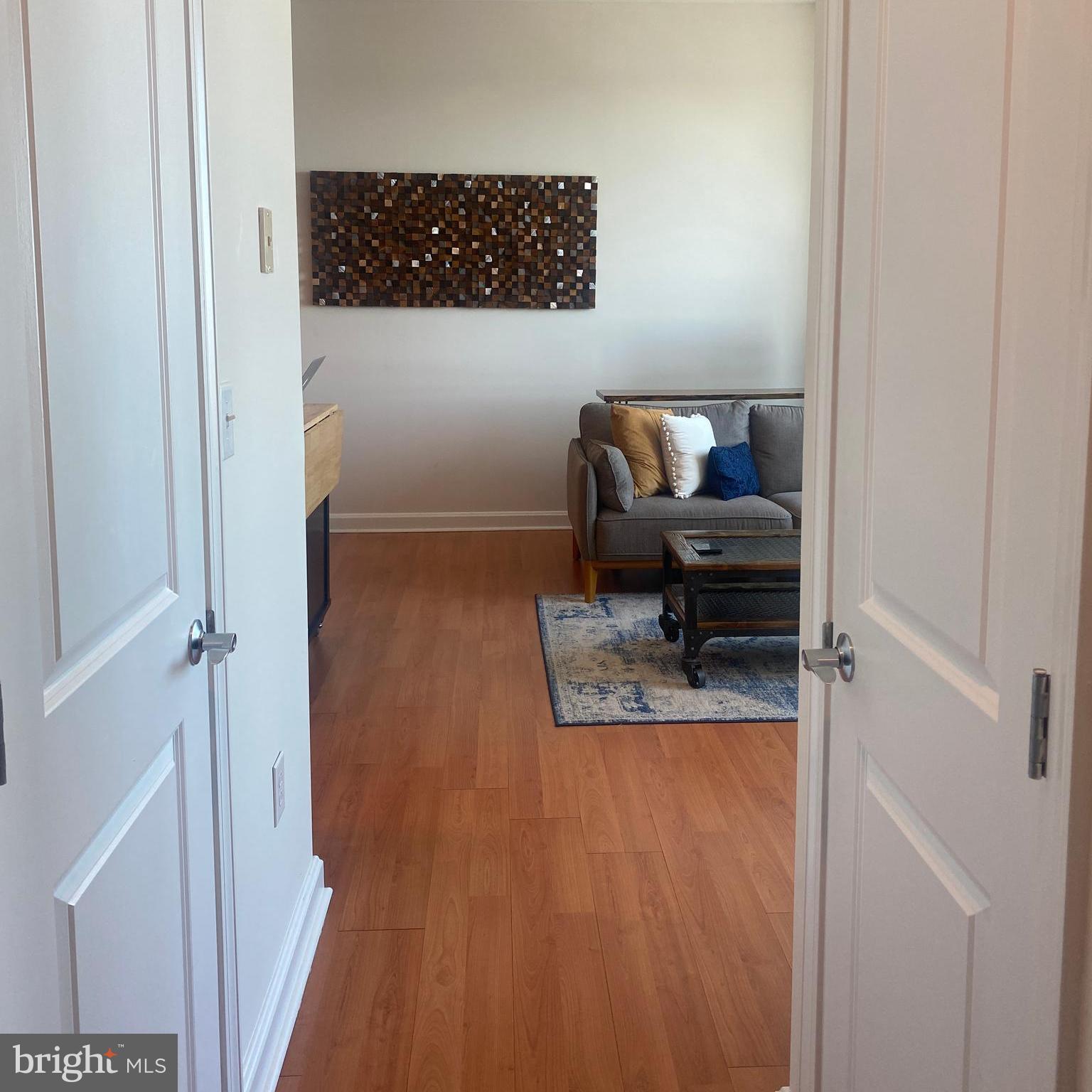 901 N PENN STREET P1905
