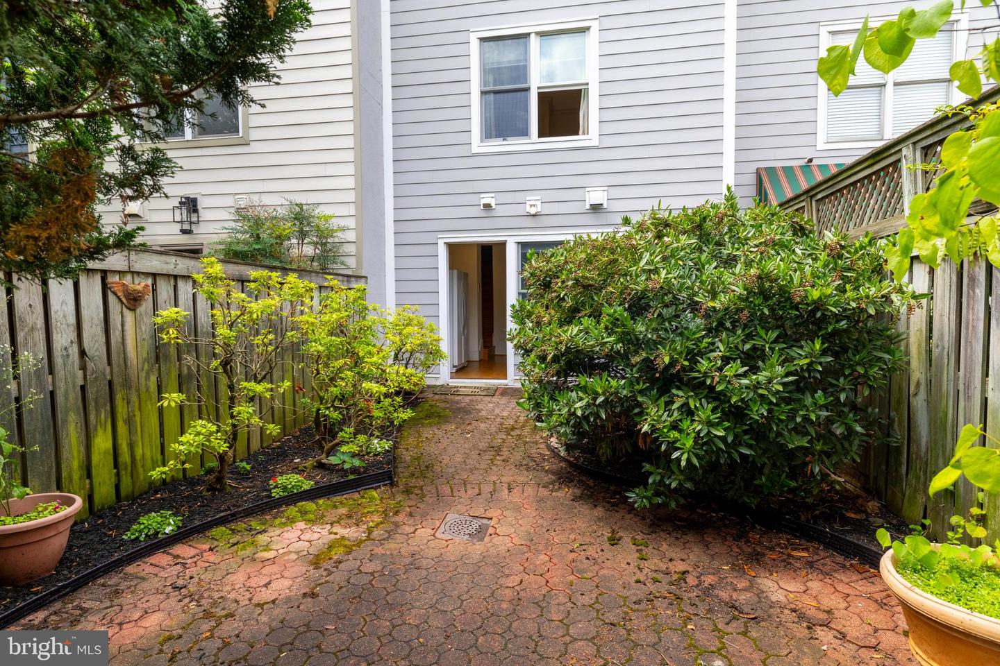 2931 Pennsylvania Ave