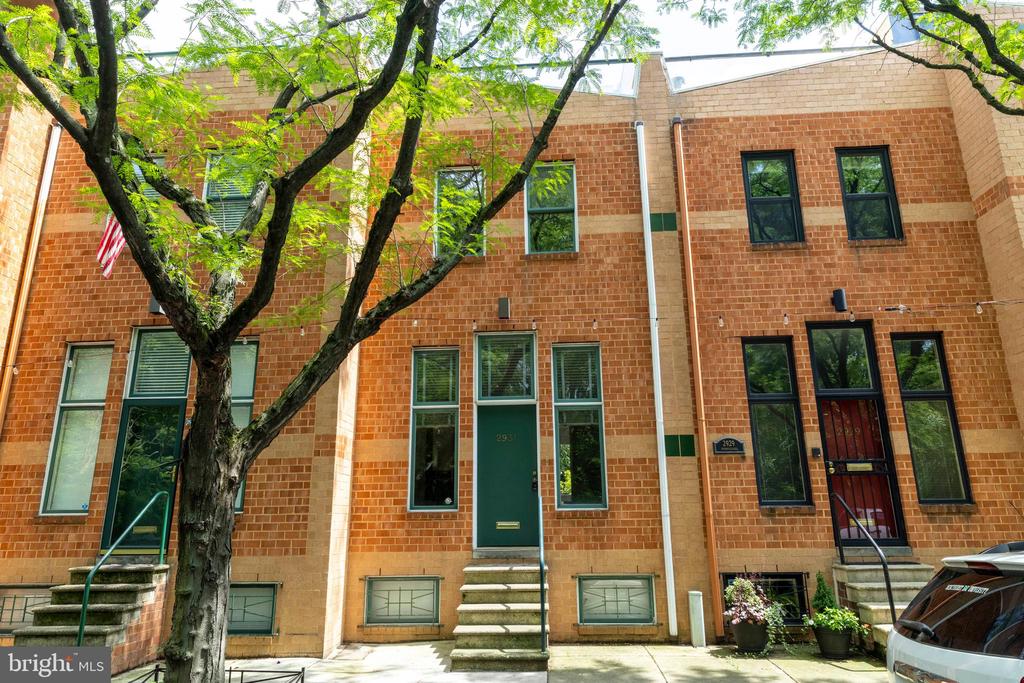 2931 Pennsylvania Ave