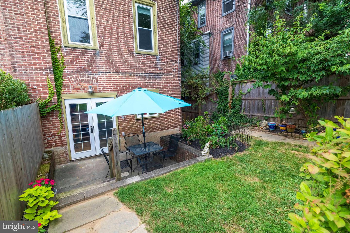 106 E Moreland Ave