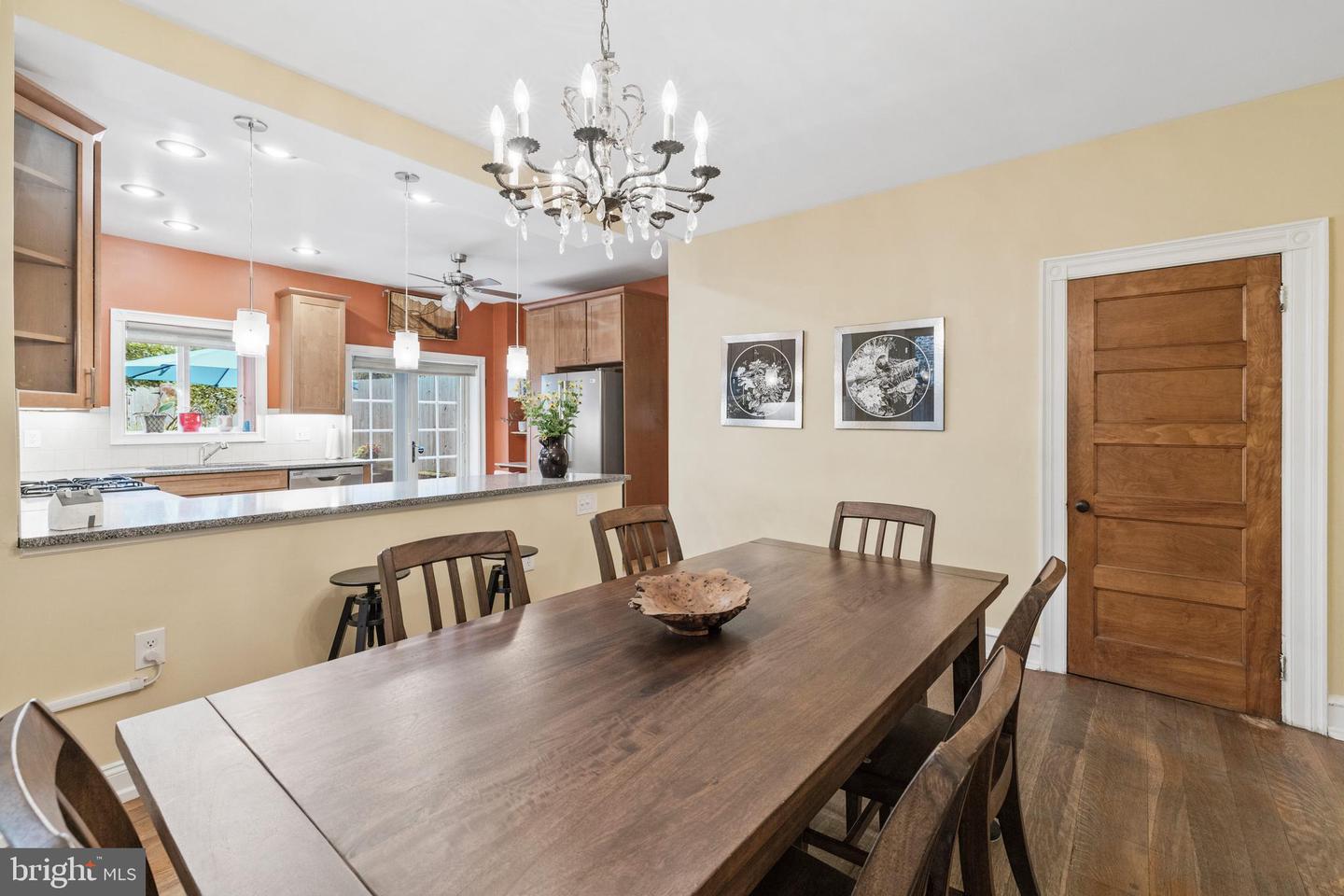 106 E Moreland Ave