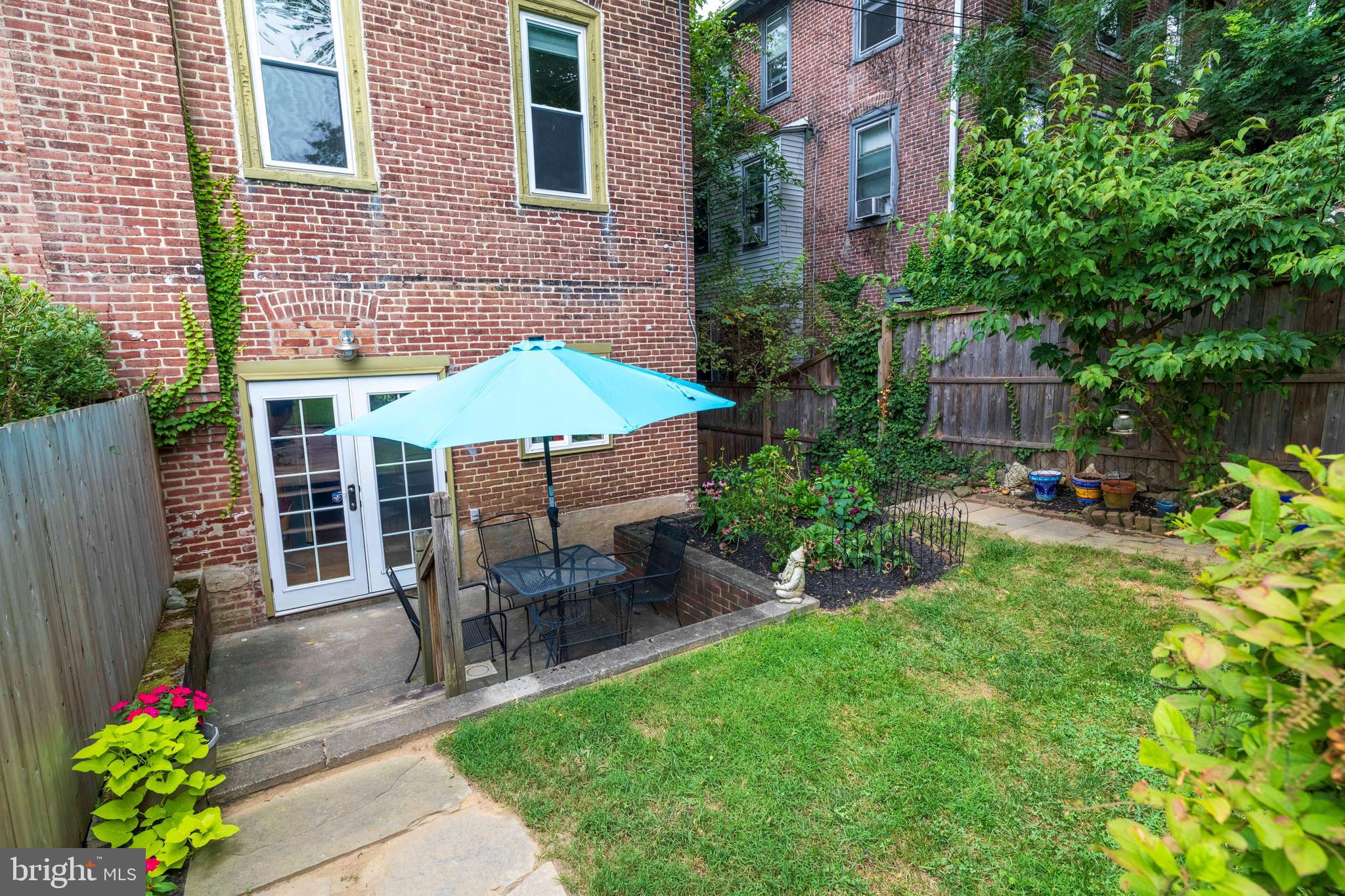 106 E Moreland Ave