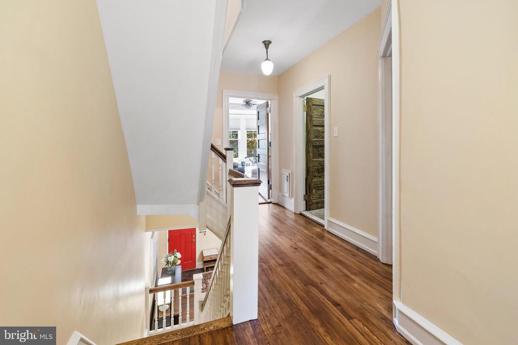 106 E Moreland Ave