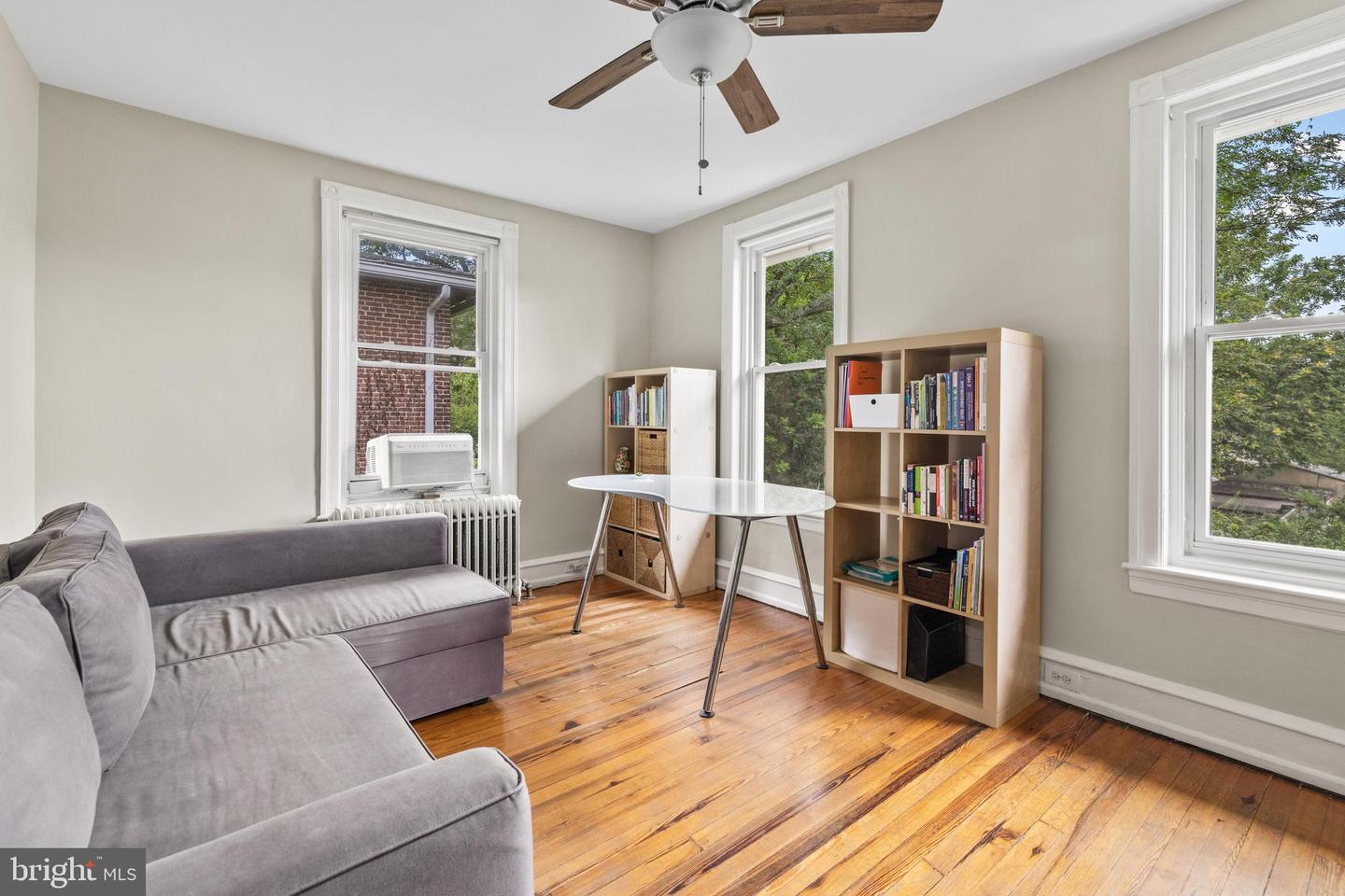 106 E Moreland Ave
