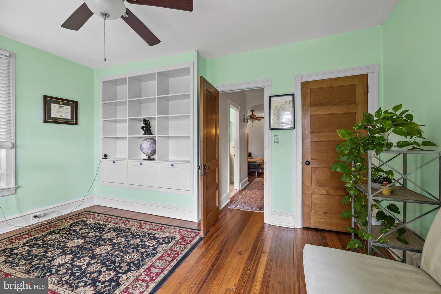 106 E Moreland Ave