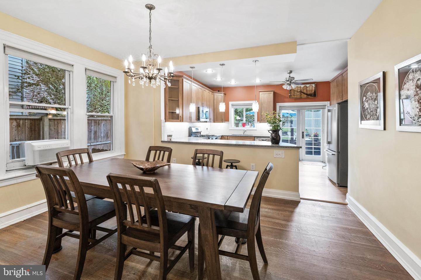 106 E Moreland Ave