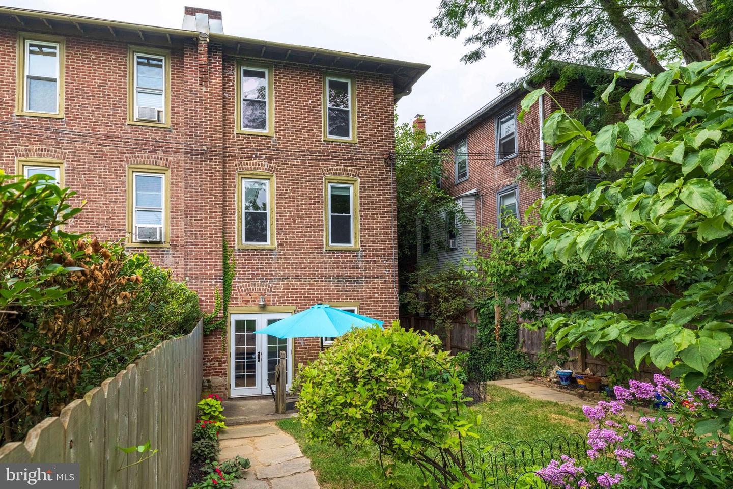 106 E Moreland Ave