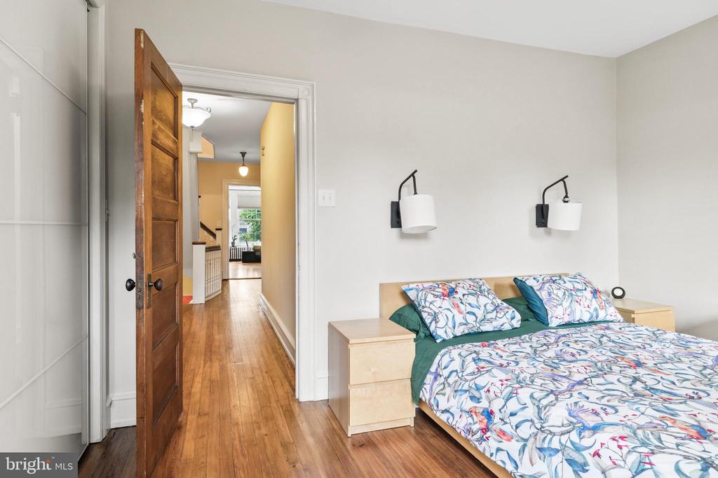 106 E Moreland Ave