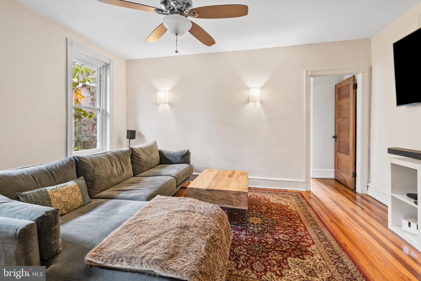 106 E Moreland Ave